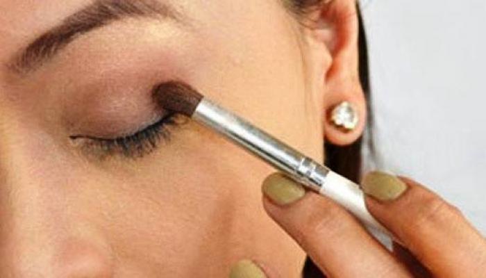 Макияж глаз в карандашной технике Красивый макияж карандашом черным